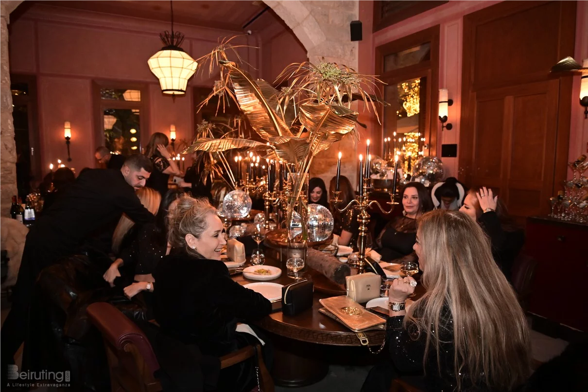 Feel The Magic of Isdin with Professor Zeina Tannous