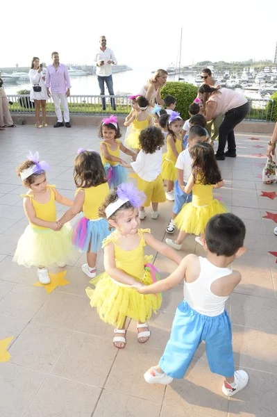 Garderie Jardin Enchante Graduation