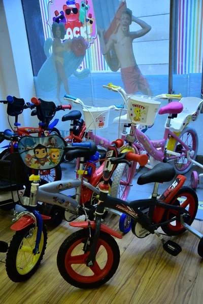 JouéClub Summer Edition Store at Beirut Souks