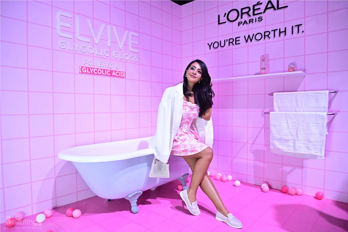 L'Oreal Paris The Glow & Gloss Museum