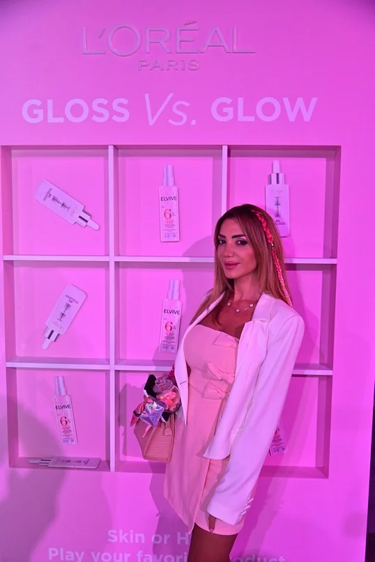 L'Oreal Paris The Glow & Gloss Museum