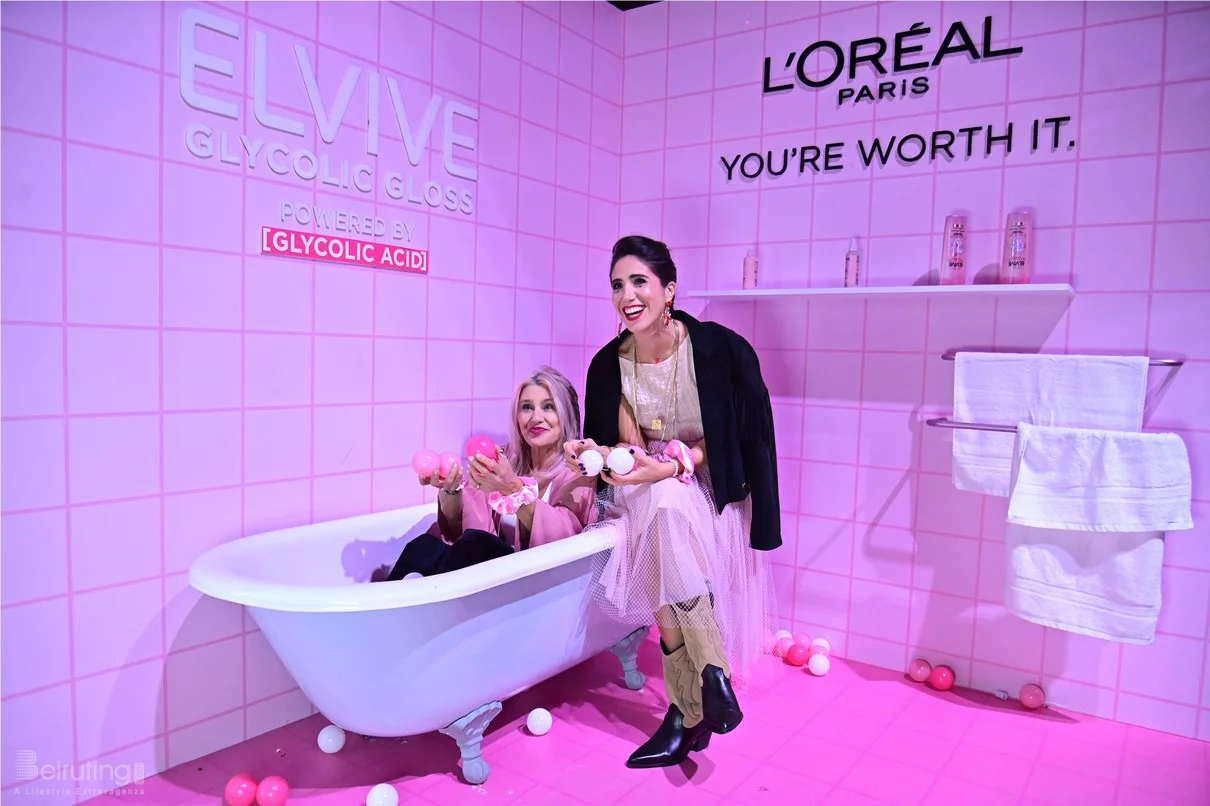 L'Oreal Paris The Glow & Gloss Museum