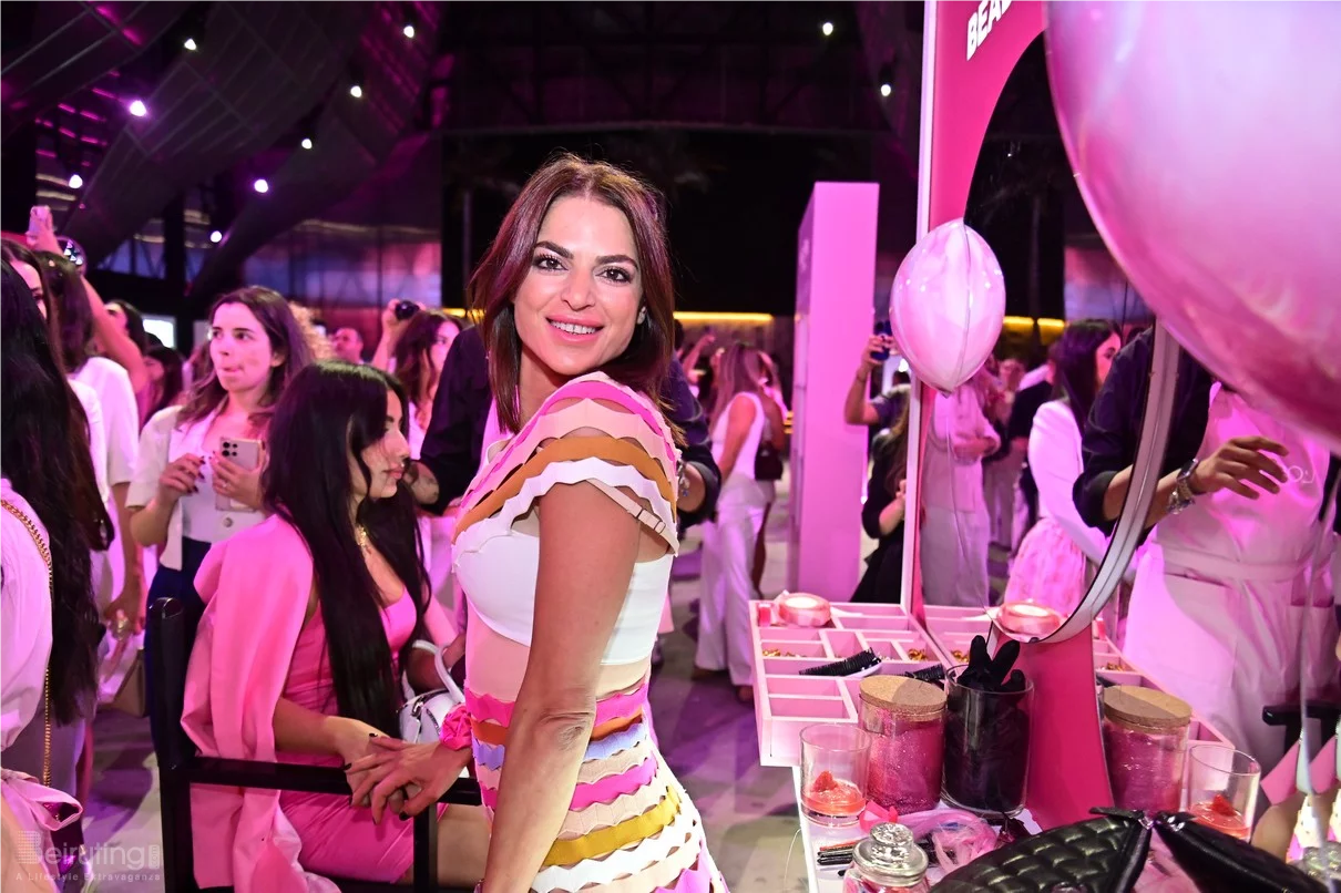 L'Oreal Paris The Glow & Gloss Museum