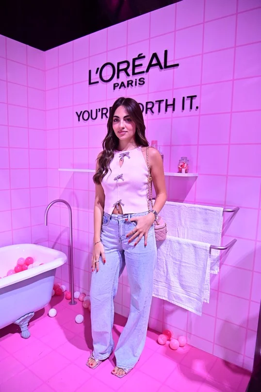 L'Oreal Paris The Glow & Gloss Museum