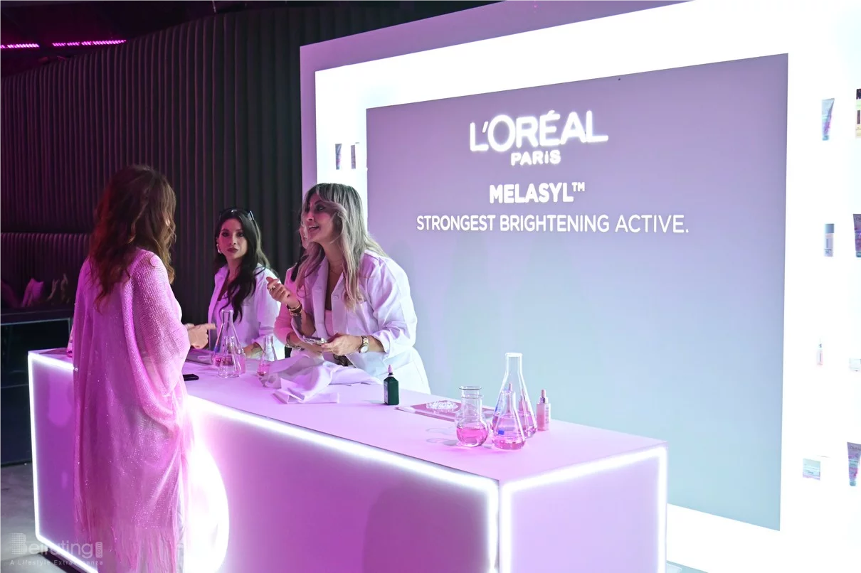 L'Oreal Paris The Glow & Gloss Museum