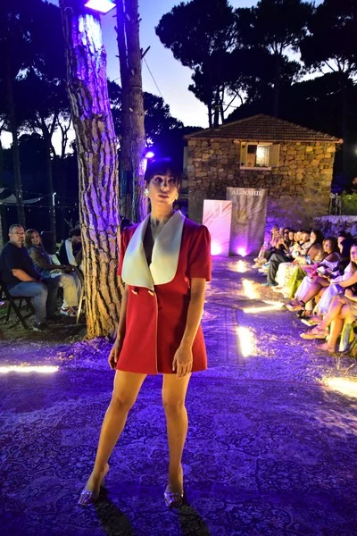 Mañana Al-Nahil Collection at Retro Village