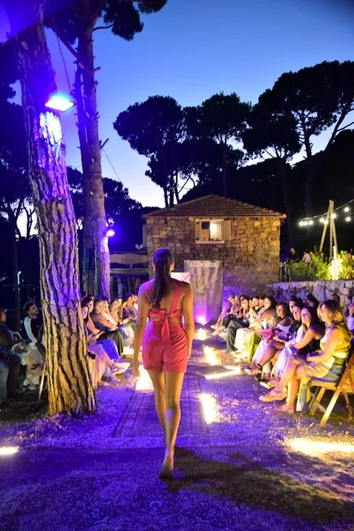 Mañana Al-Nahil Collection at Retro Village
