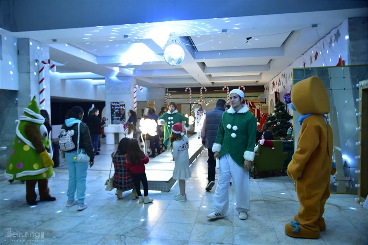 Opening of Santa's Factory at Sagesse Theater