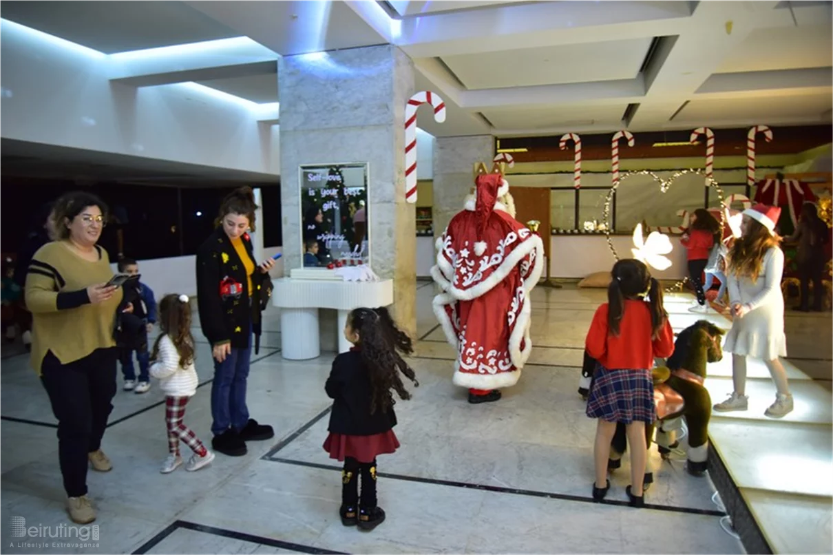 Opening of Santa's Factory at Sagesse Theater