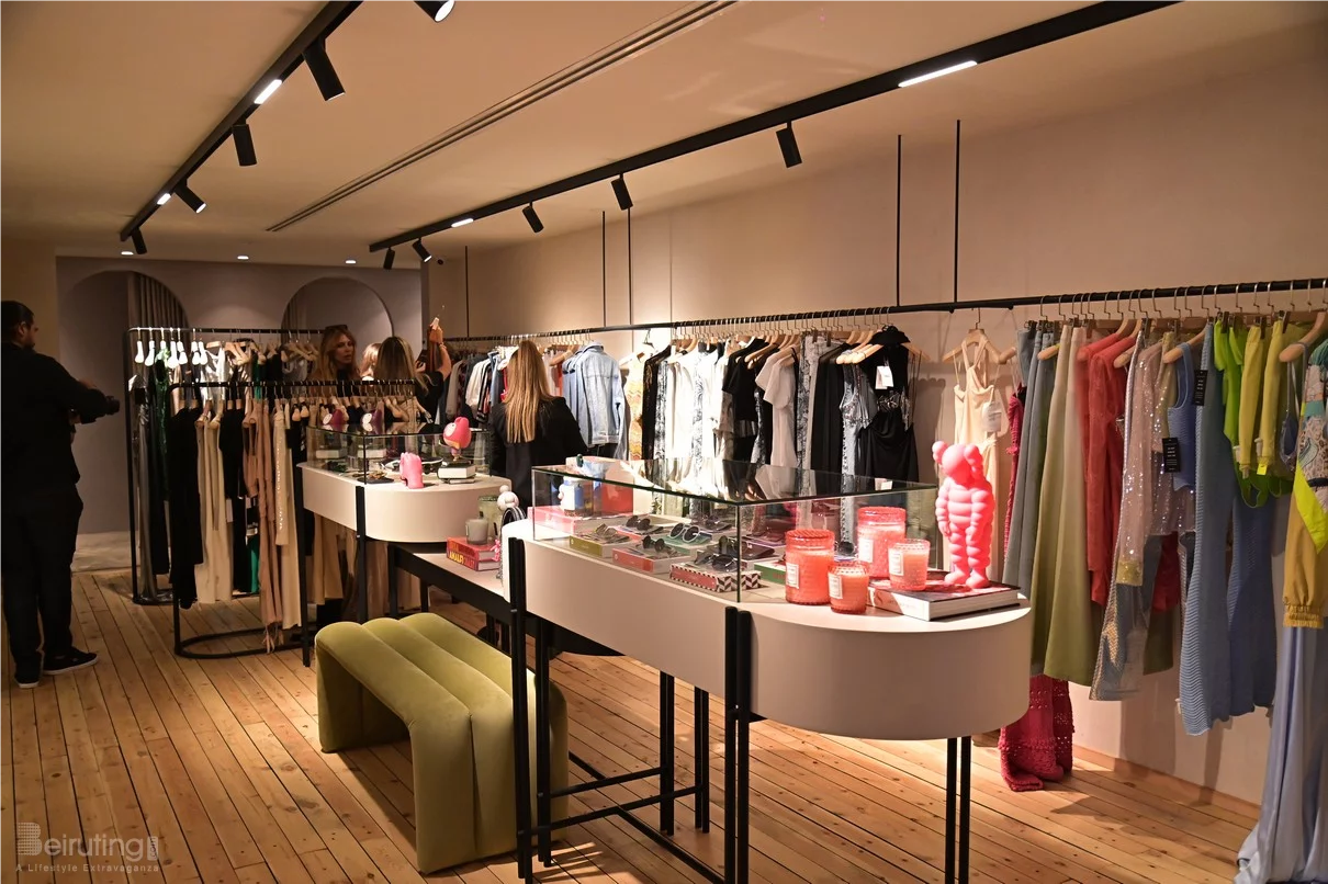 Summer Season Celebration at Six Concept Store