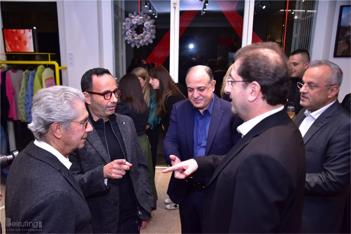 Art for Hope Initiative showcasing the rebirth of the smart All-Electric Compact SUV