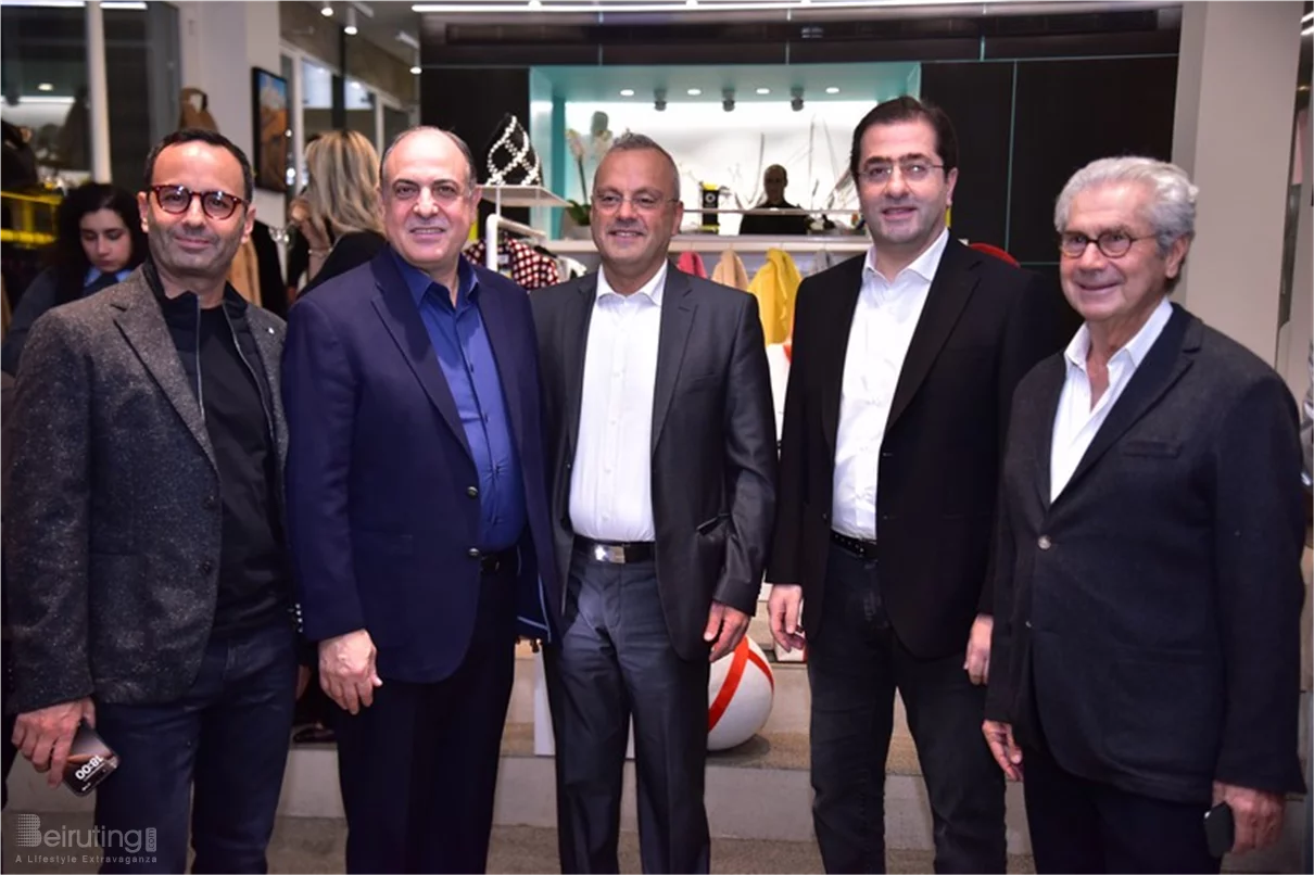 Art for Hope Initiative showcasing the rebirth of the smart All-Electric Compact SUV
