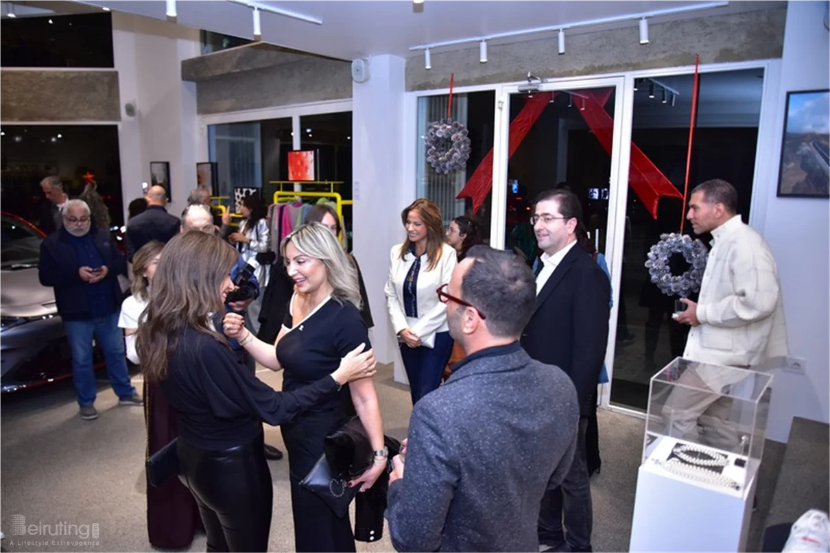 Art for Hope Initiative showcasing the rebirth of the smart All-Electric Compact SUV