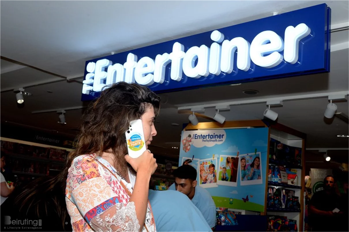 Grand Opening of The Entertainer Toy Shop