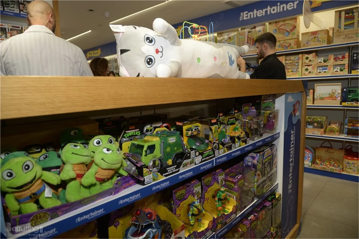 Grand Opening of The Entertainer Toy Shop