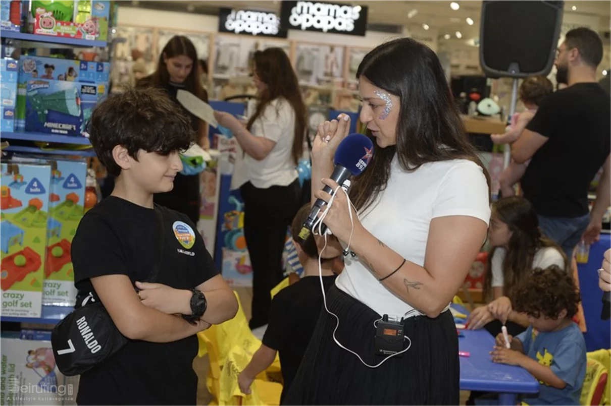 Grand Opening of The Entertainer Toy Shop