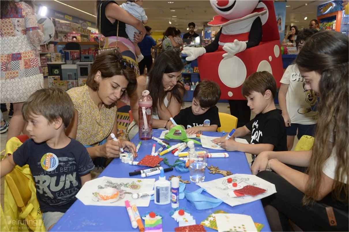 Grand Opening of The Entertainer Toy Shop