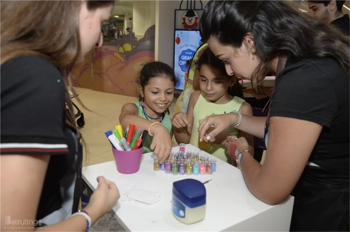 Grand Opening of The Entertainer Toy Shop