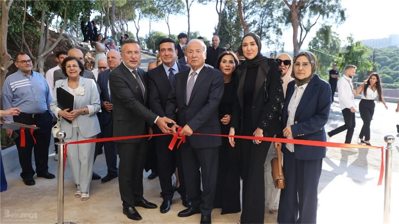 الجامعة اللبنانية الفرنسية تدشن قاعة زينب سليم المقدم وتحتفل بتخرّج دفعة 2025