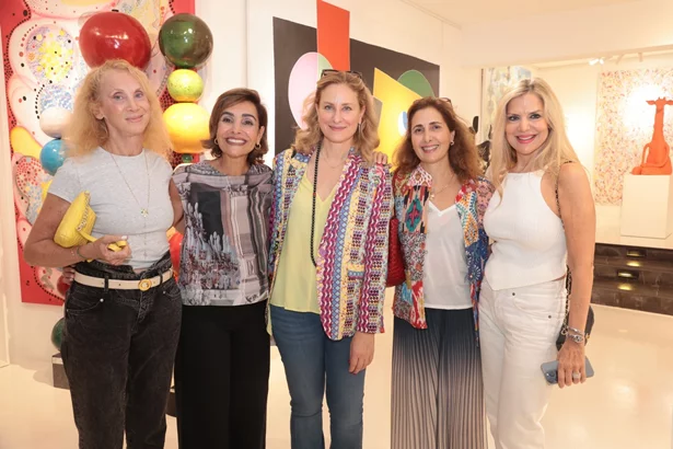 Giraffitude Souls in Color, A solo exhibition by Lebanese artist Joa Chelala