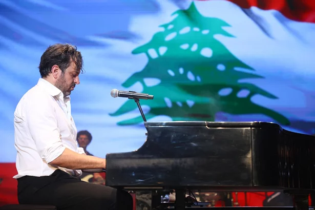 Guy Manoukian at Casino du Liban