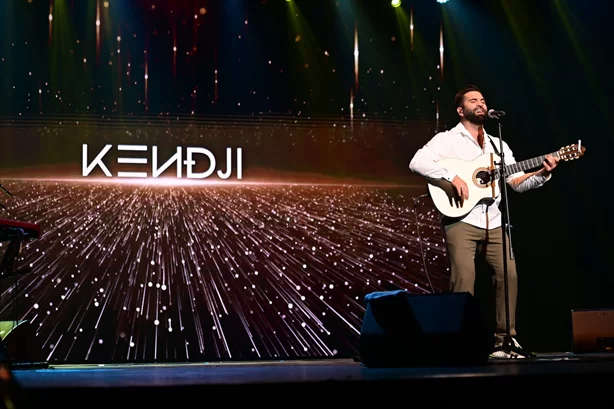 Kendji at Casino du Liban