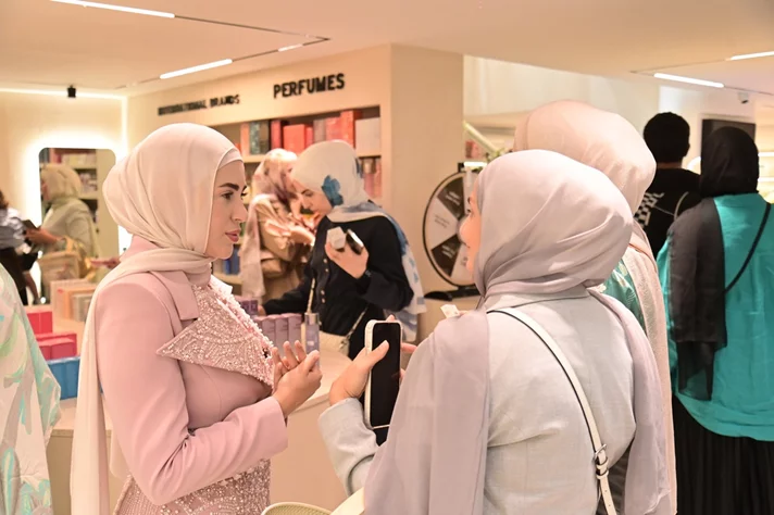 Opening of Sisters Glow