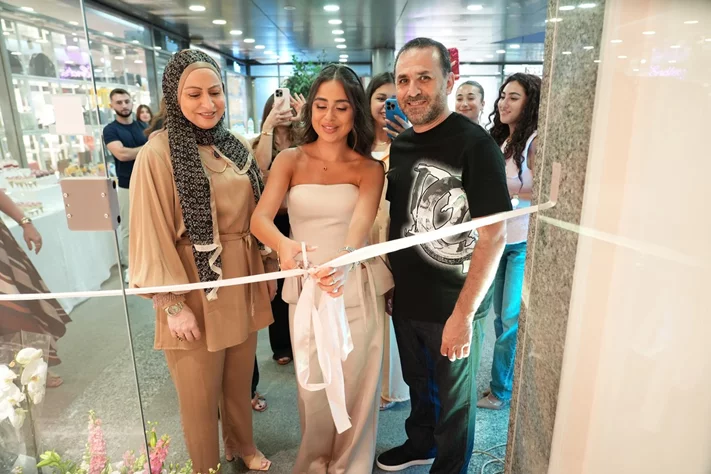 Opening of Cee's Wardrobe