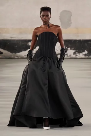ELISABETTA FRANCHI FASHION SHOW