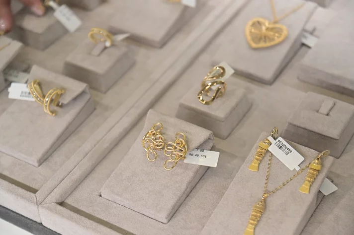 Opening of Hanna Jewelry