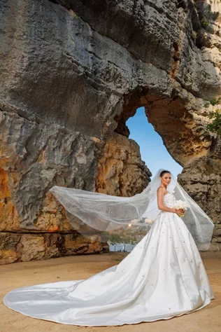 Wedding of Dana El Hallani and Alain Saad