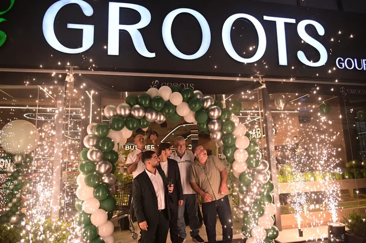 Grand Opening of Groots