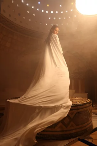 Edmond Moussallem Unveils Les Muses A Special Edition Ramadan Abaya Collection