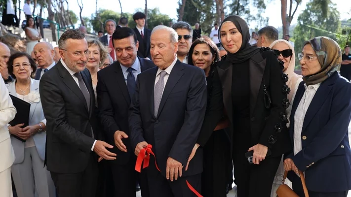 الجامعة اللبنانية الفرنسية تدشن قاعة زينب سليم المقدم وتحتفل بتخرّج دفعة 2025