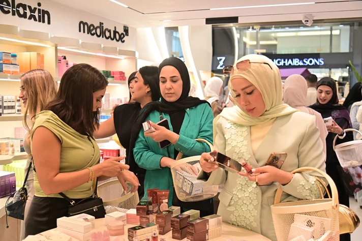 Opening of Sisters Glow