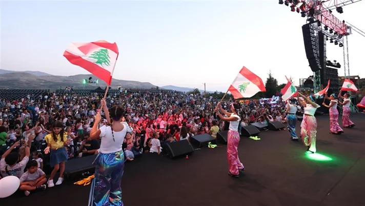 Louna at Ehdeniyat Festival