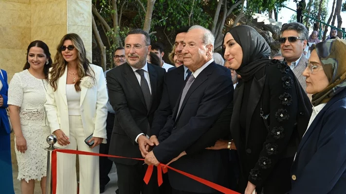 الجامعة اللبنانية الفرنسية تدشن قاعة زينب سليم المقدم وتحتفل بتخرّج دفعة 2025