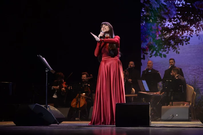 Abeer Nehme at Casino du Liban