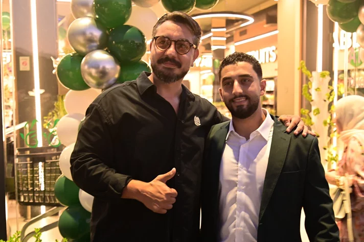Grand Opening of Groots