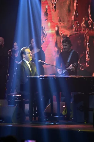 Guy Manoukian at Beirut Hall