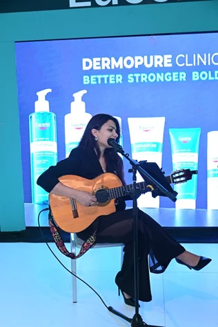 Eucerin Dermopure Clinical New Chapter