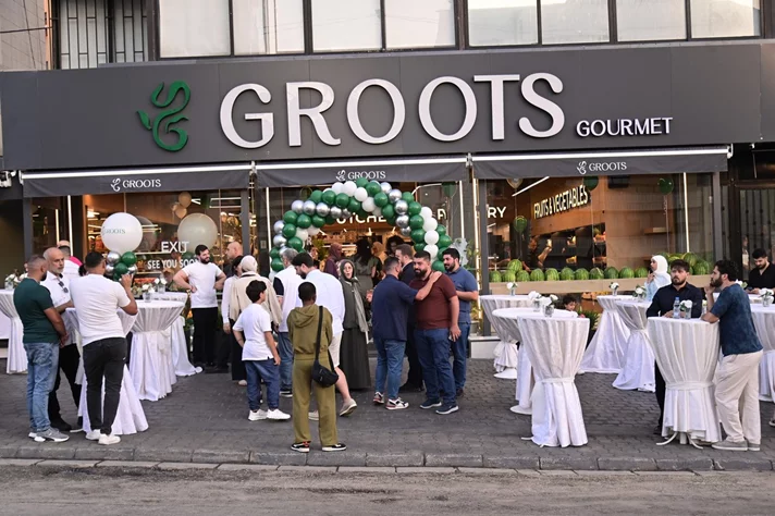 Grand Opening of Groots