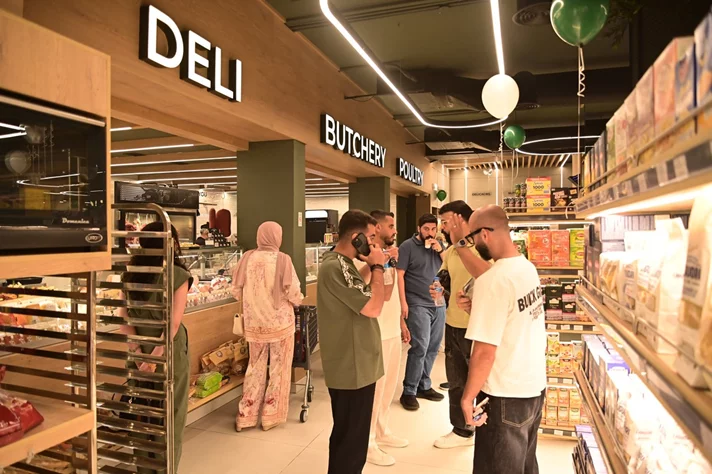 Grand Opening of Groots