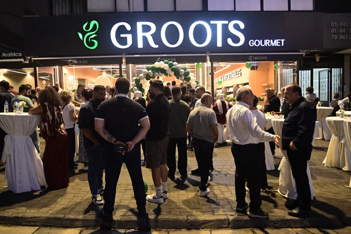 Grand Opening of Groots