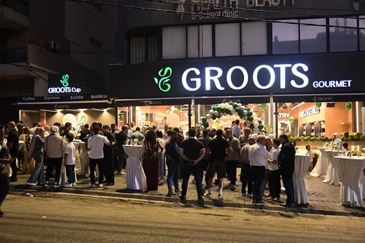 Grand Opening of Groots