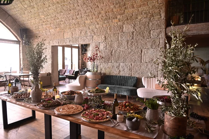 Joyceful Delight at SAYA – Massaya Winery