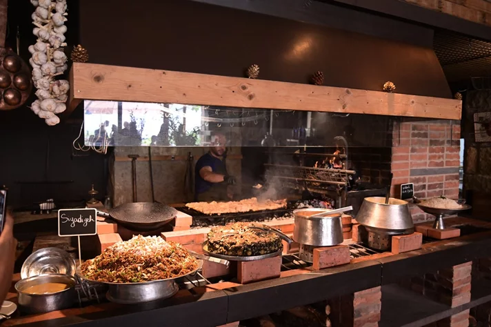 Joyceful Delight at SAYA – Massaya Winery