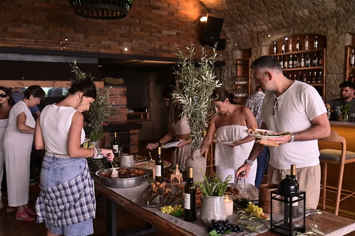 Joyceful Delight at SAYA – Massaya Winery