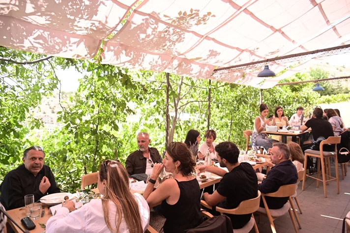 Joyceful Delight at SAYA – Massaya Winery