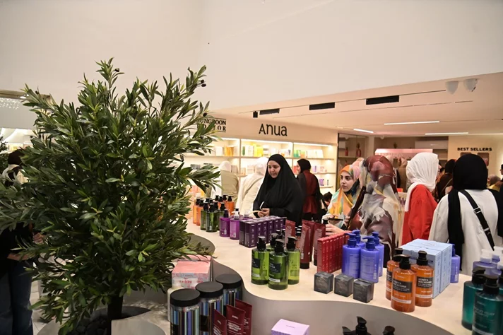 Opening of Sisters Glow